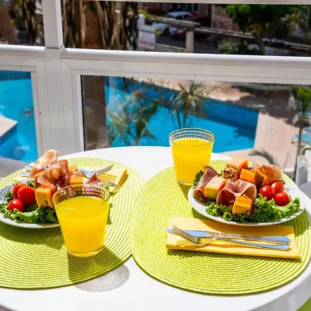 302 Modern, Light, Comfortable Studio With Swimming Pool Playa de las Americas  Zewnętrze zdjęcie