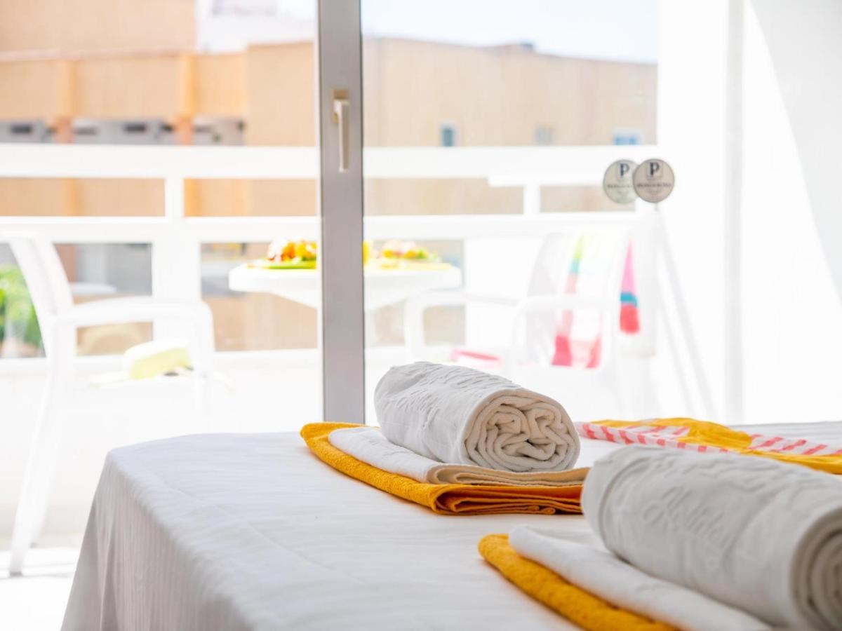 Apartamento 302 Modern, Light, Comfortable With Swimming Pool Playa de las Américas